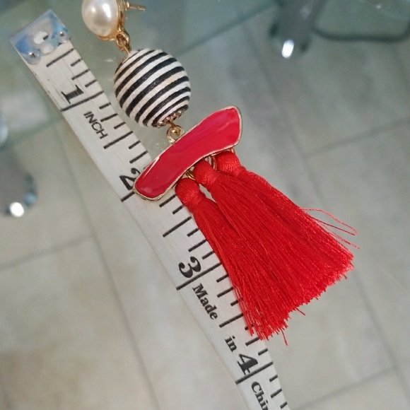 SOLD OUT - GIFT W/PURCHASE Tassel Earrings - Picture 5 of 5